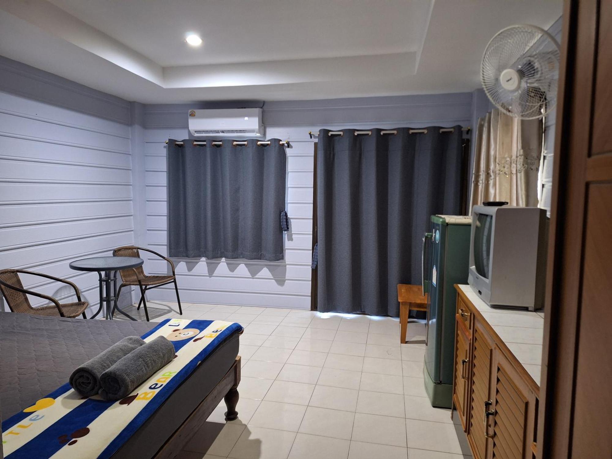 Phonsomboon Guesthouse Ko Tao Exterior photo