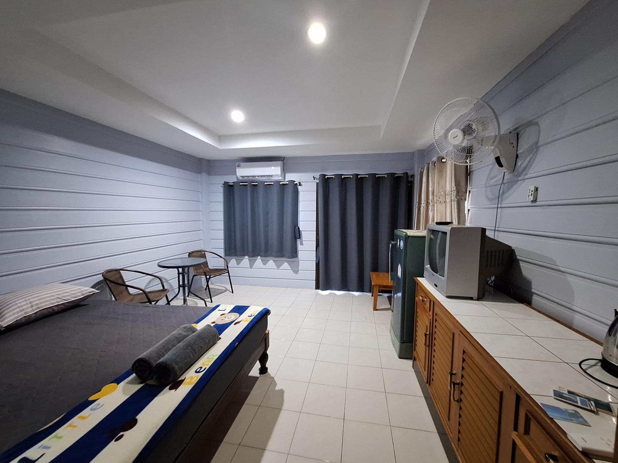 Phonsomboon Guesthouse Ko Tao Room photo